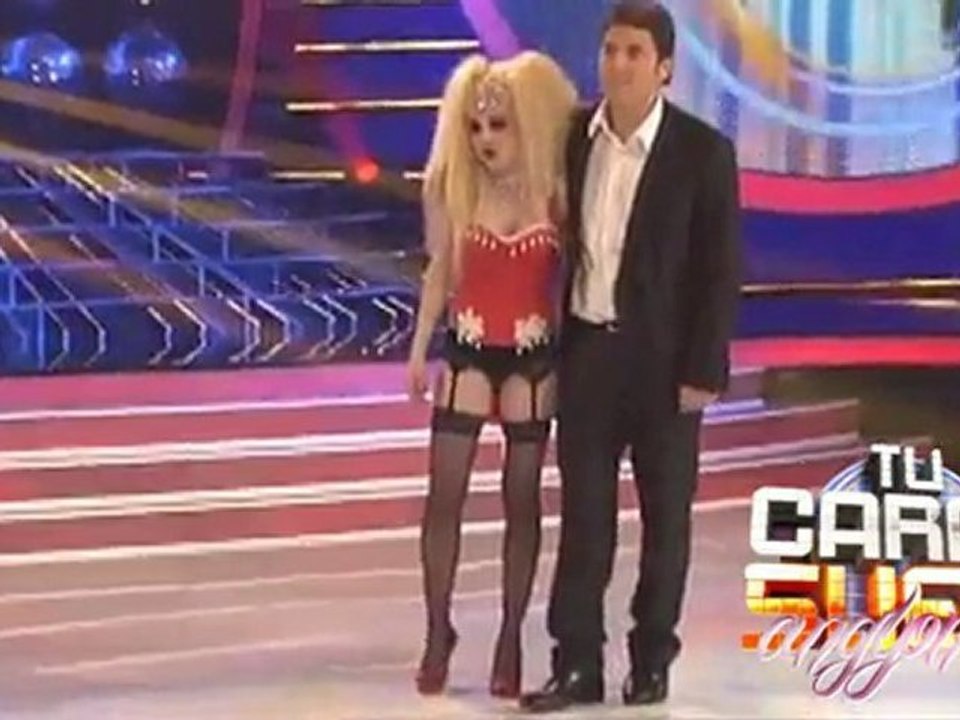 Angy interpretando "Lady Marmalade" de (Christina Aguilera) en "Tu Cara me Suena"