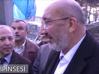 Abdurrahman Dilipak İskilip'te Atıf Hoca'nın mezarını ziyaret etti