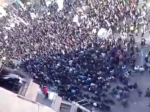 فري برس ريف دمشق داريا آلاف المشيعين في ساحة الحرية 4 2 2012