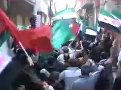 فري برس حمص باب السباع مظاهرة رااائعة ياوطن ياحبيب وتنديد بالنظام الروسي 4 2 2012