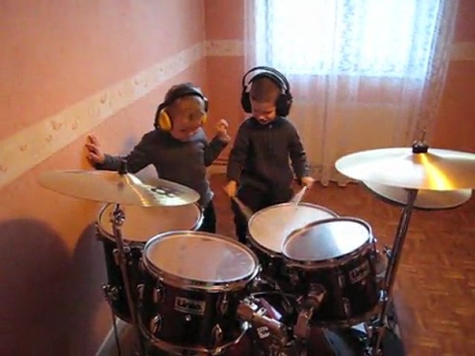 Un futur Lombardo ou  Ian Paice ??