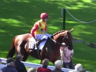 Au CHAMPS DE COURSES avec GENEVIEVE de