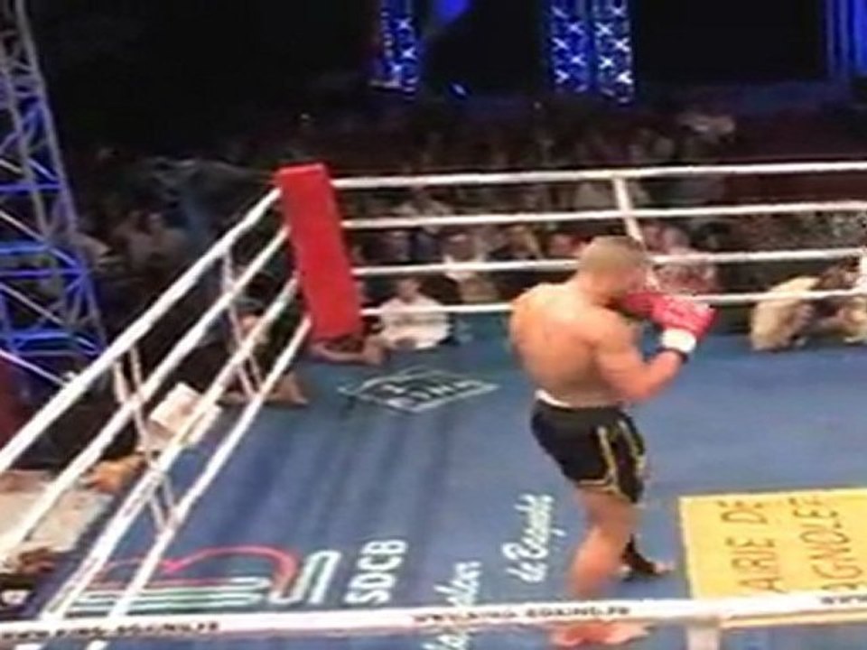 Grand Tournois Bagnolet berichon vs bakari tounkara Boxe Thai