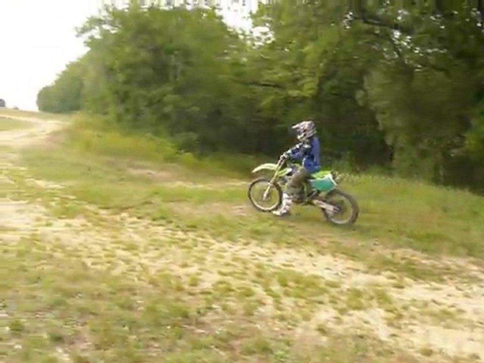 Titi qui chauffe les pneus