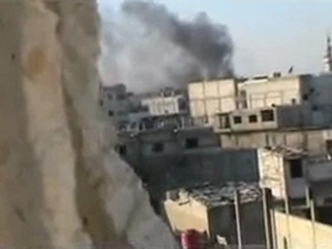 فري برس حمص حي عشيرة إجتياح الحي من قبل شبيحة الأسد 5 2 2012