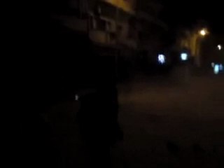 فري برس   الرقة    سجود الأحرار بالصدور العارية امام الامن 4 2 2012