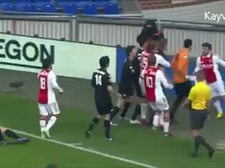 Ajax - FC Utrecht 0-2  De jong