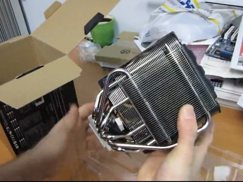 Cooler Master V8 Heatpipe CPU Heatsink Unboxing & First Look Linus Tech Tips