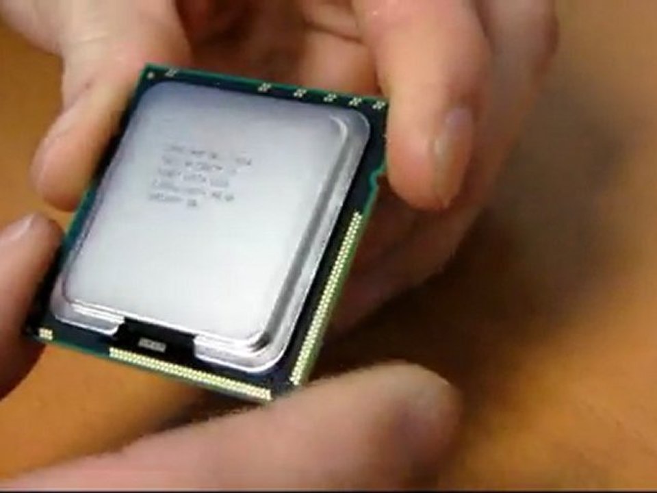 Intel Core i7 930 OEM Processor "Unboxing" Linus Tech Tips
