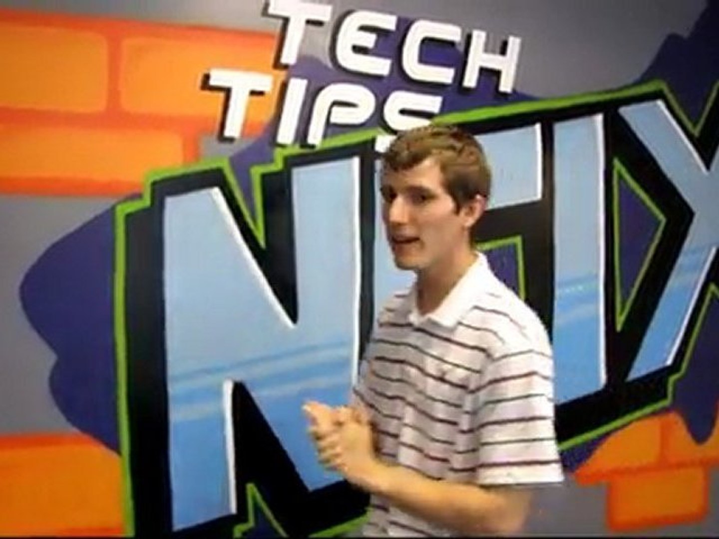 ⁣The New Background for the Tech Tips Room is Finally Done! Linus Tech Tips