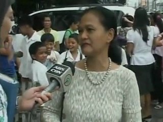 Deadly quake strikes Philippines island