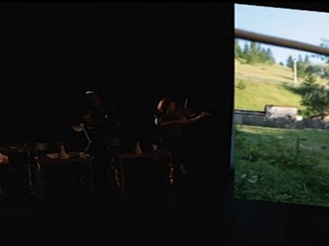 Les Mémoires du Chapeau Qui Grince . Cie Les Frères Kazamaroffs