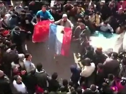 فري برس إدلب تفتناز حرق أعلام أعداء الانسانية روسيا والصين 6 2 2012