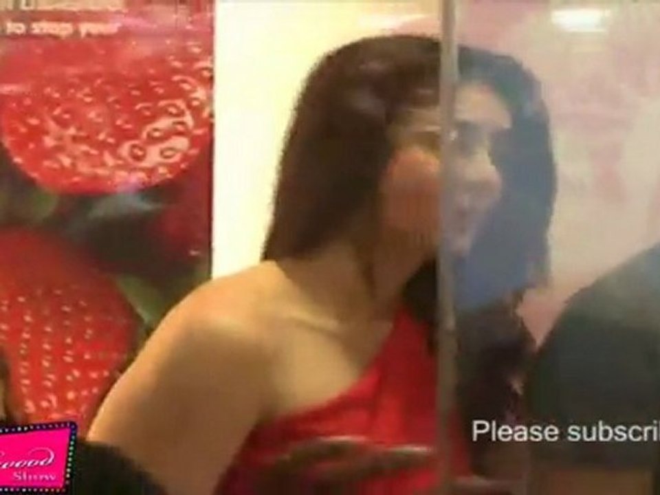 Hot Kareena Kapoor & Imran Khan Enjoy @ Promotion Of Film "Ek Main Aur Ekk Tu"