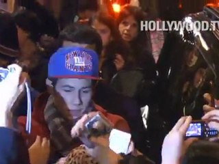 Download Video: Nick Jonas greets fans at Al Hirschfeld Theatre