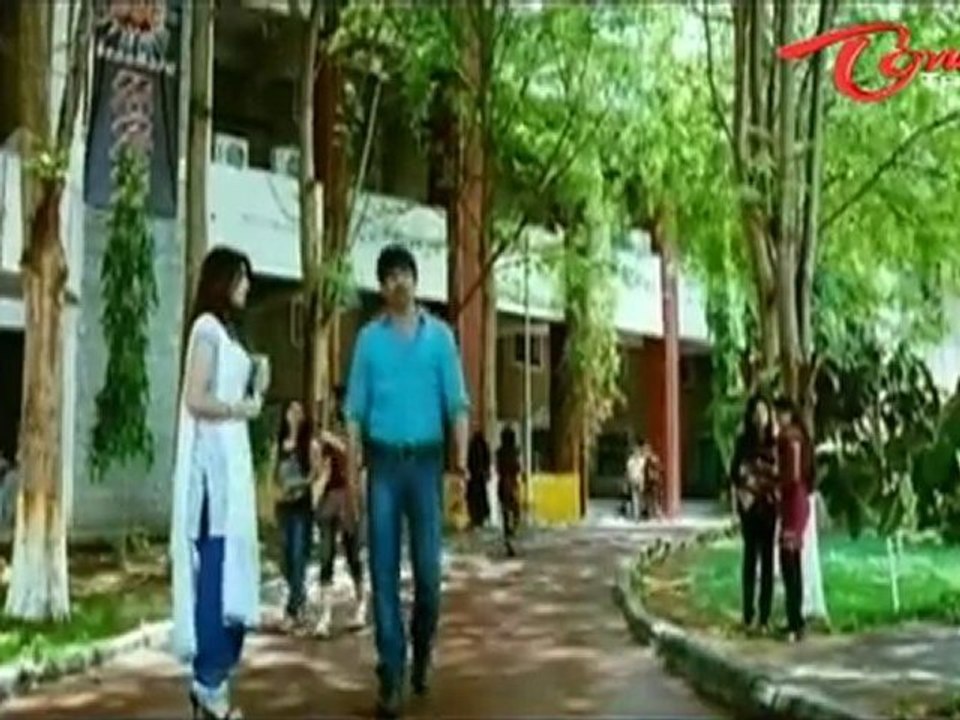 Raviteja Spicy Setairs On Beautiful Aunty - Telugu Comedy