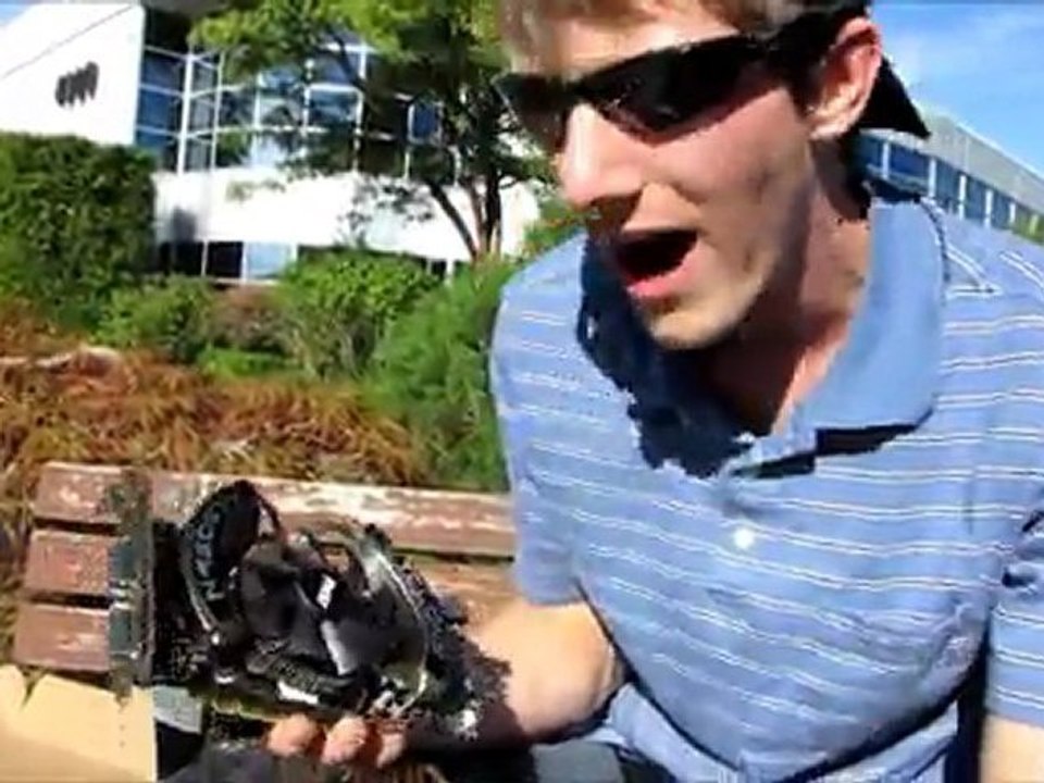 MSI NVIDIA GeForce GTS 450 1GB Cyclone Graphics Card Unboxing & First Look Linus Tech Tips