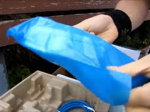 D-Link DCS-1130 Wireless N IP Camera Unboxing & First Look Linus Tech Tips