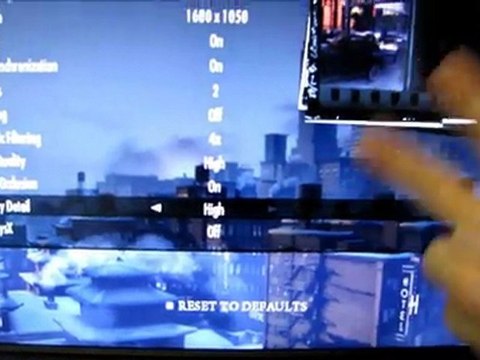 PNY & MSI NVIDIA GeForce GTS 450 1GB SLI Video Review Linus Tech Tips