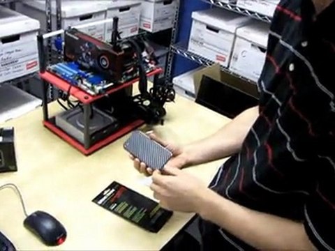 Black Box Carbon Fiber iPhone 4 Wrap Protective Covering Unboxing & First Look Linus Tech Tips
