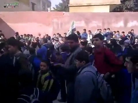 فري برس معرة مصرين مظاهرة طلابية نصرة لحمص العدية 6 2 2012
