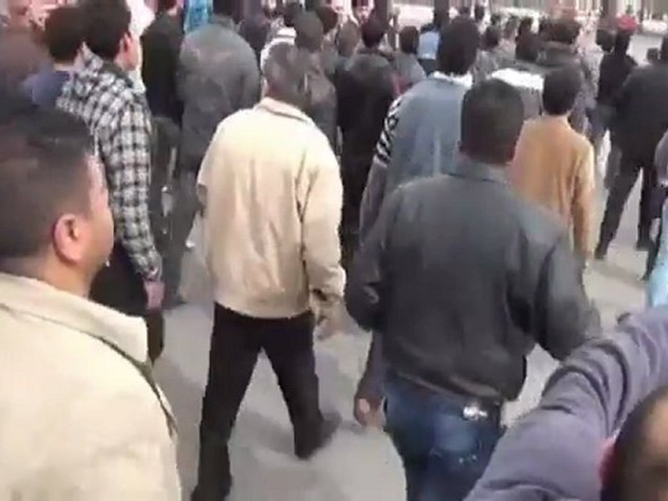 فري برس   تشييع الشهيد المجند وائل حبمبم رغم الحصار الامني 6 2 2012