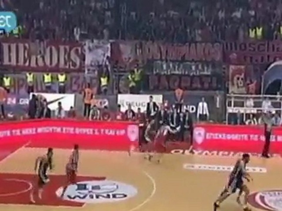 Το απίστευτο καλάθη του Καλάθη