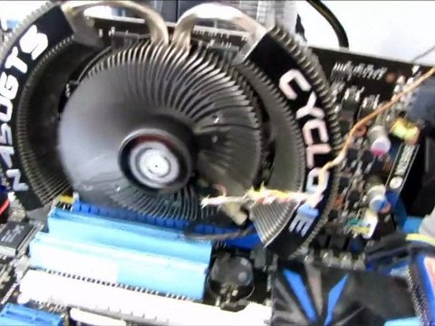 NVIDIA GeForce GTS 450 MSI Cyclone Cooler vs PNY Stock Cooler Linus Tech Tips