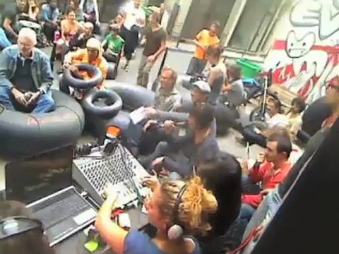 Wake up // BLIND TEST // Le Chapon Rouge // 30 juin 2011 // 75003