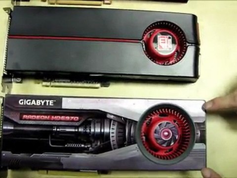 AMD Radeon HD 6970 & 6950 Length Comparsion Linus Tech Tips