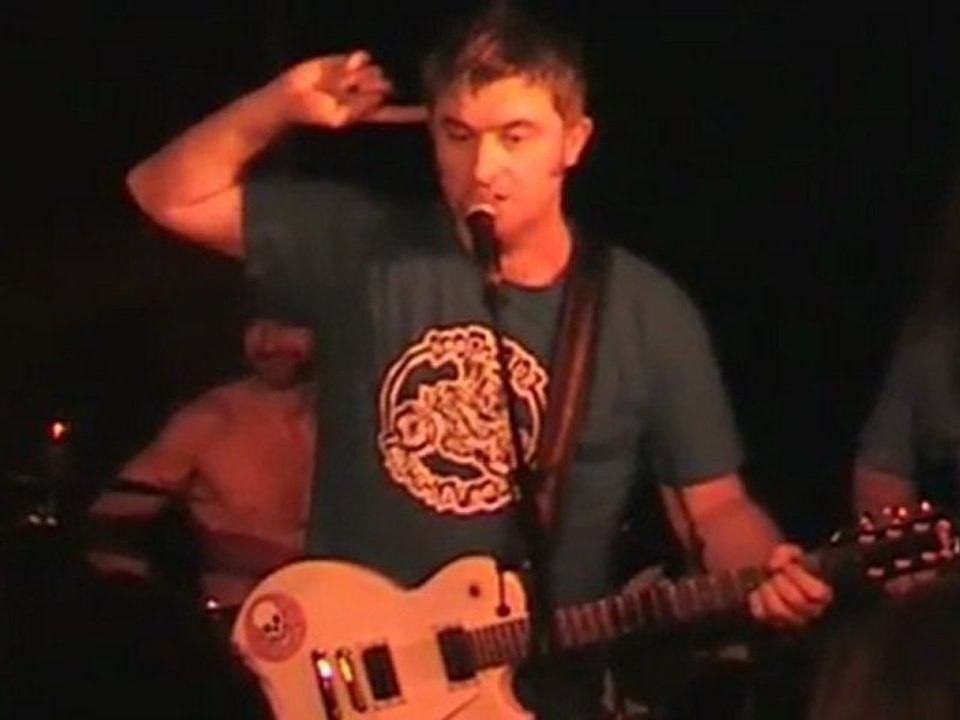 Nono futur en soutient au local 66, au Bateau ivre, à Rouen , le 3 février 2012.