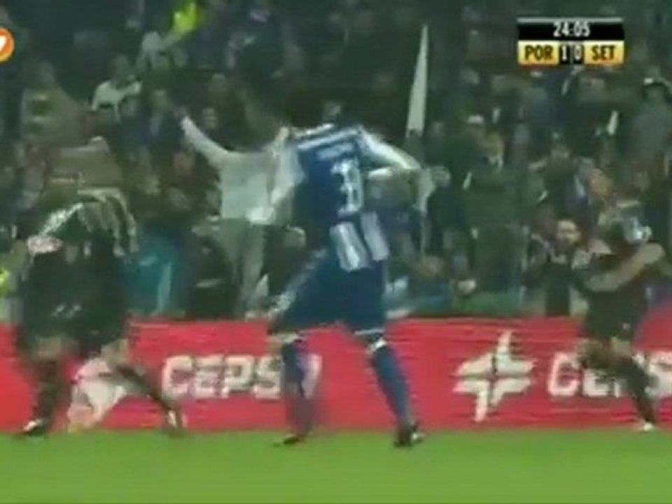 Lucho González y Sow debutan con gol