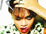 Rihanna Attracts Lesbian Crowd Believes Cee Lo Green - Hollywood Hot