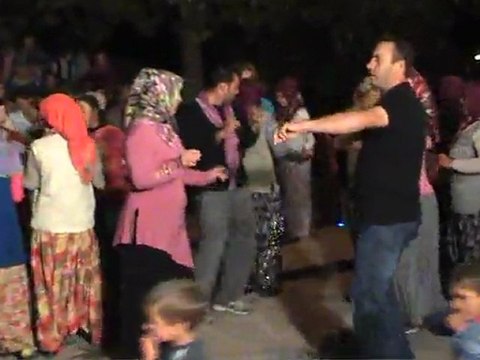 bigadiç kalafat köyü düğünü2(bayram garan)kamerasıyla.