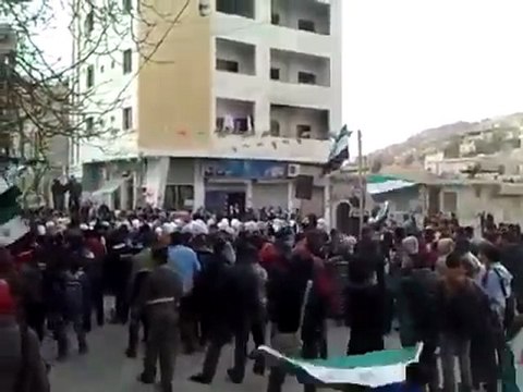 فري برس دمشق حي برزة الدمشقي مظاهرة طلابية نصرة لحمص و الزبداني 6 2 2012 ج2
