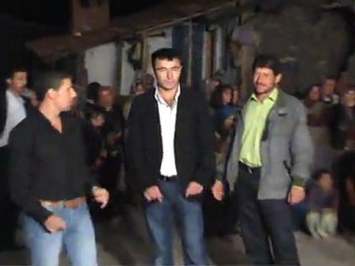 bigadiç kalafat köyü düğünü 3.(bayram garan)kamerasıyla.
