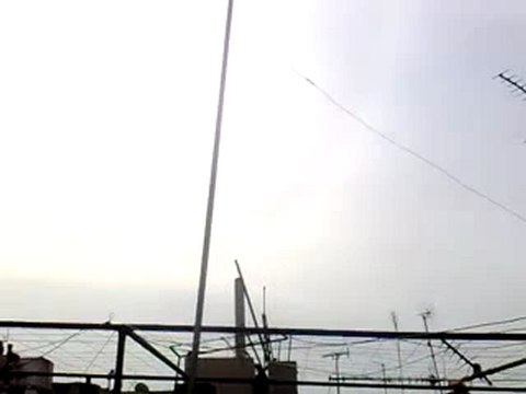 فري برس اصوات القصف بالصواريخ حمص الخالدية 6 2 2012