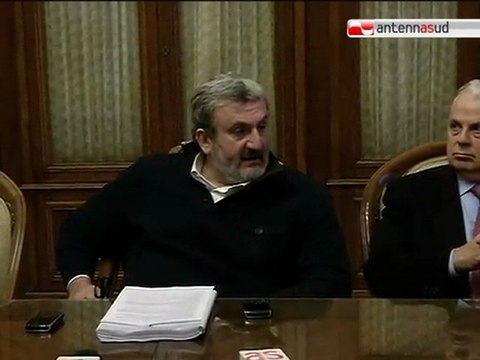 TG 06.02.12 Emergenza maltempo, a Bari scuole chiuse. Massima allerta sulle strade