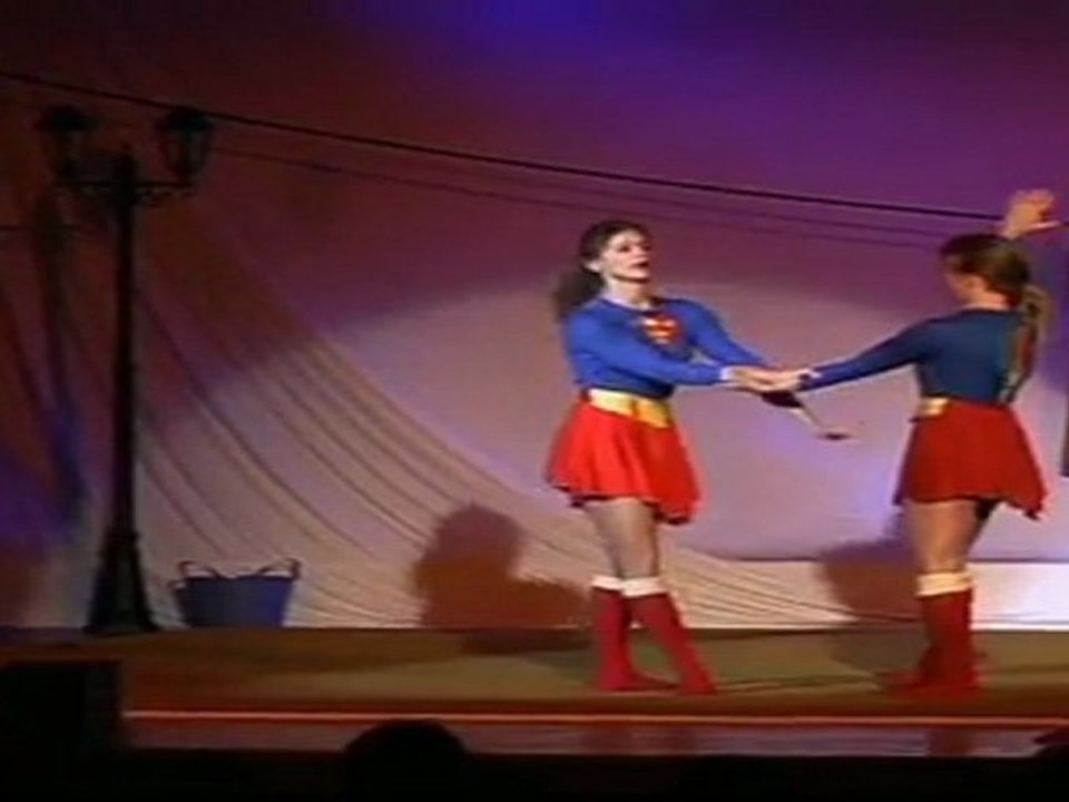 Traumtanz-artistik - supergirl