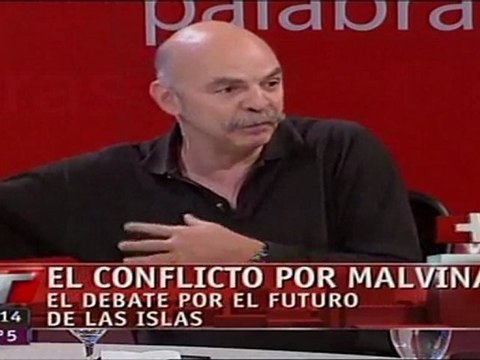 1/2 El Conflicto por Malvinas: Martín Caparrós Es Dudoso que Las Malvinas sean Argentinas