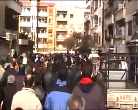 فري برس حمص القصور مظاااهرة أبطااال القصور بعد صلاة الظهر فدااااء لأاهل باباعمر والاحياء المحاااصرة ومقطع أ ثار القصف على البيوت 7 2 2012