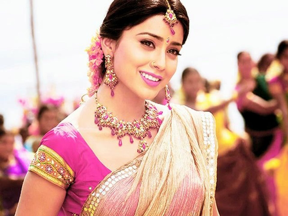Most Traditional Looking Actress Is...?