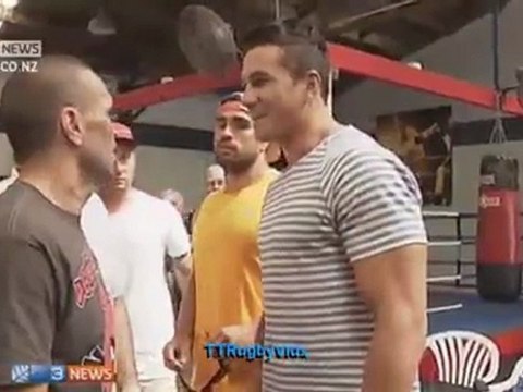 Sonny Bill Williams gets a smack on da chops vs Clarence Tillman III