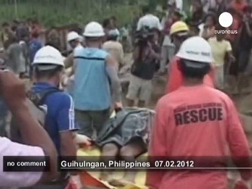 Search for survivors after Philippines... - no comment