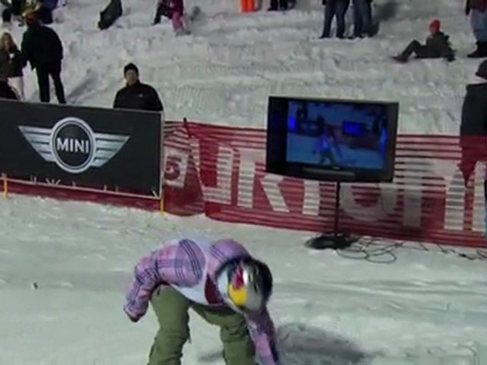 TTR Tricks - Queralt Castellet snowboarding tricks at CANO