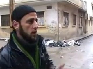 فري برس   الناشط ابو معاذ يشرح لنا الوضع في حي العدوية 7 2 2012 ج1