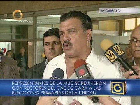 CNE garantiza a representantes de la MUD proceso electoral