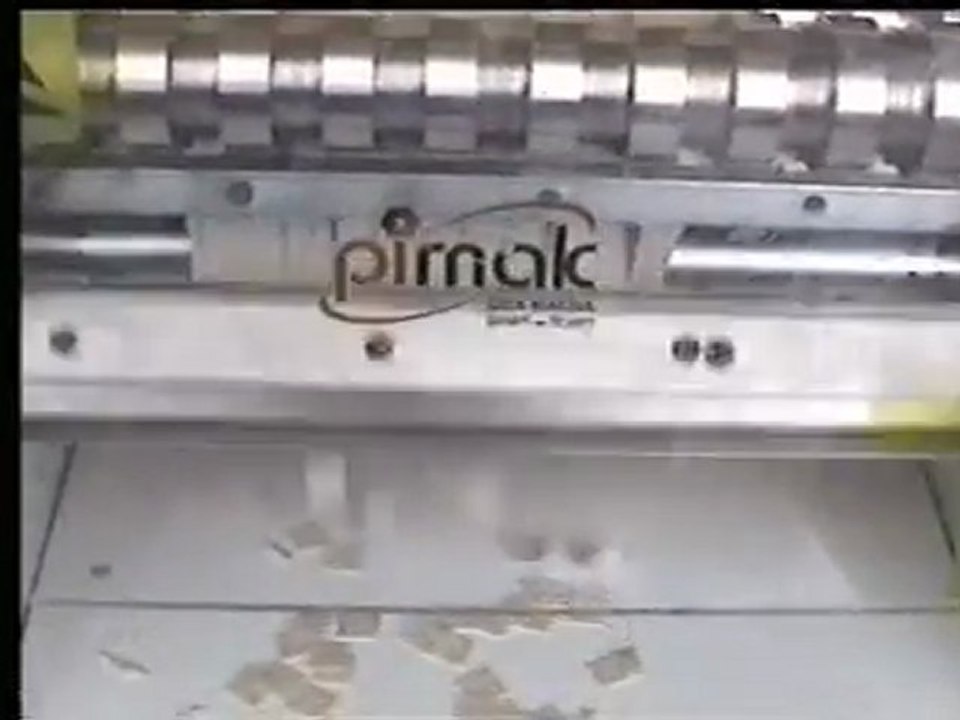 Mantı- Çorbalık- Erişte Hamuru Kesme Makinesi