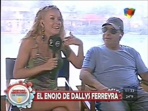 DALLYS FERREYRA ABANDONÓ SU PUESTO DE MOVILERA MOLESTA POR EL BESO DE JACOBO