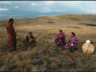 Mezhegei (Meşegey) Huun Huur Tu (Dil: Tıva Türkçesi)